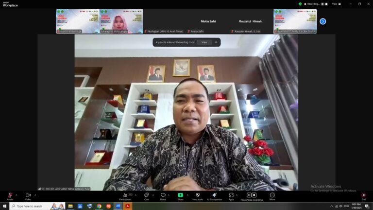 Dekan FTIK IAIN Langsa, Dr. Amiruddin Yahya Azzawiy, MA, dalam sambutannya