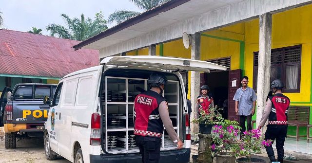 Satsamapta Polres Aceh Timur Kawal Pendistribusian Makan Bergizi Gratis ke Sekolah