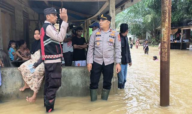 Ini Yang Dilakukan Kapolsek Banda Alam Terhadap Wilayah Terdampak Banjir