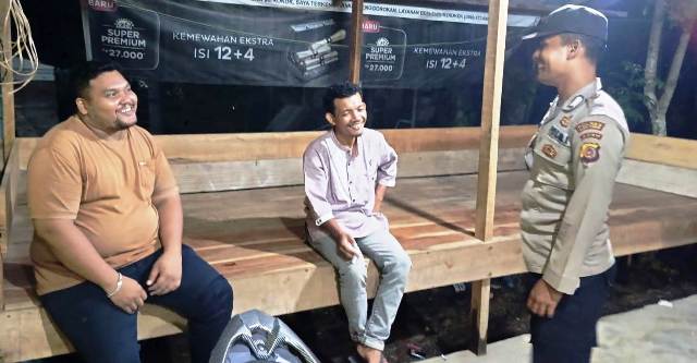 Patroli Malam, Personel Polsek Darul Ihsan Ciptakan Rasa Aman