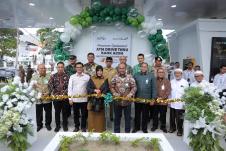 Bank Aceh Resmikan ATM Drive Thru di Kawasan Taman Kota Banda Aceh
