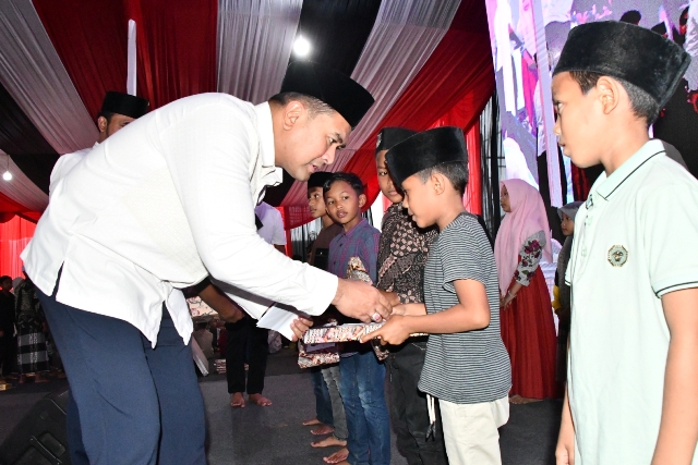Kapolres Aceh Timur Hadiri Buka Puasa Bersama Bupati, Santuni Anak Yatim