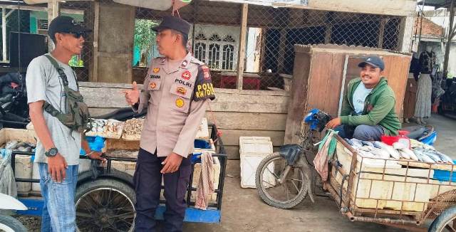 Puasa Tak Surutkan Semangat, Kanit Binmas Polsek Banda Alam Tetap Patroli Kamtibmas