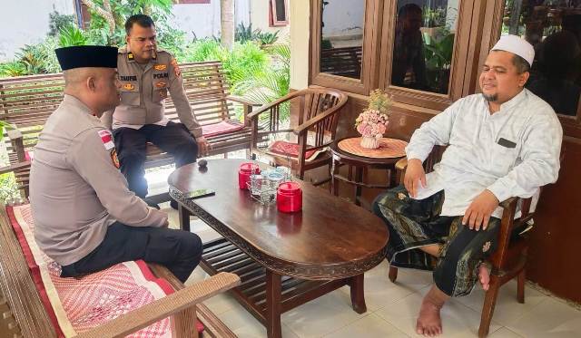 Menjabat Kapolsek Peureulak, AKP Syamsul Bahri Silaturahmi Waled Leuge, Pererat Sinergi Kamtibmas